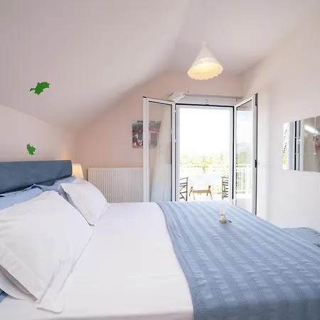 아파트 Christina's Place 사미