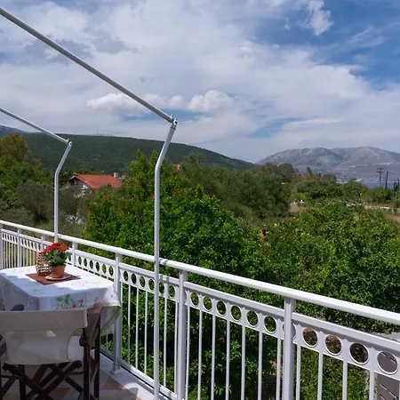 דירה Christina's Place סאמי